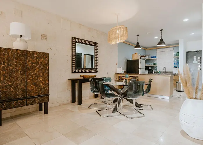 Residences El Faro, Coral 305 Apartment
