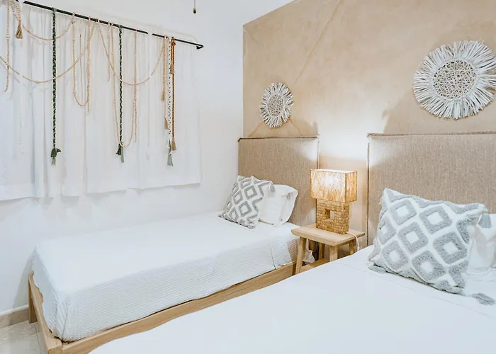 Residences El Faro, Coral 305 *