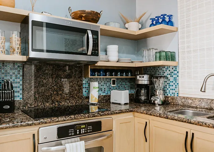 Residences El Faro, Coral 305 Apartment